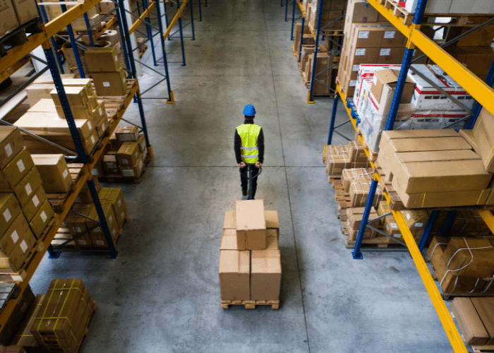 High-throughput warehouse with pallet racking